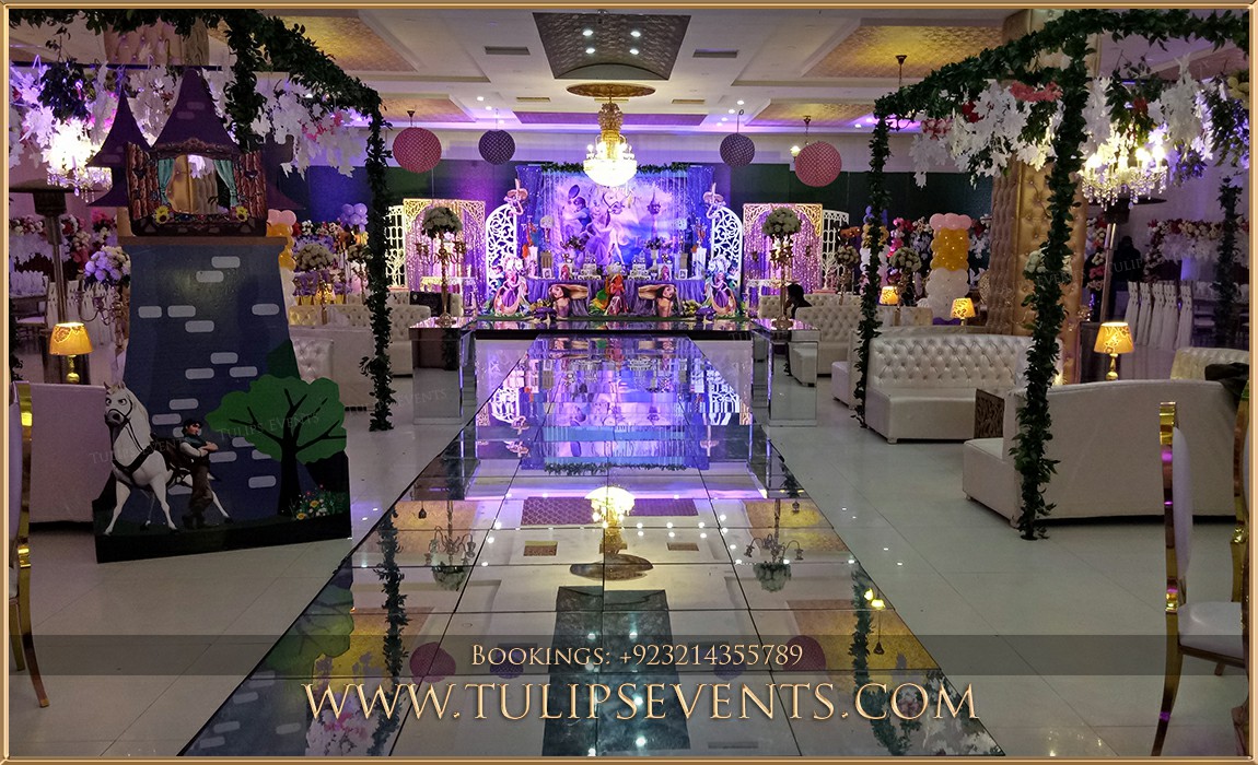 rapunzel-tangled-outdoor-party-decor-ideas-in-pakistan (4)