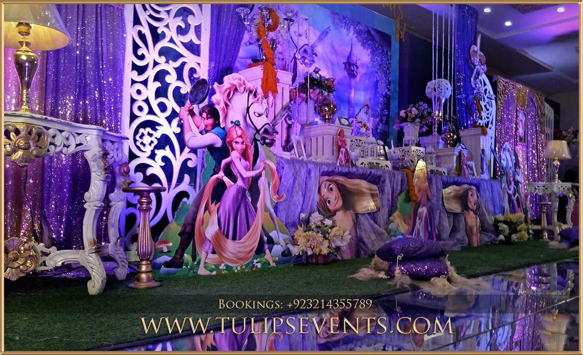 rapunzel-tangled-outdoor-party-decor-ideas-in-pakistan (5)