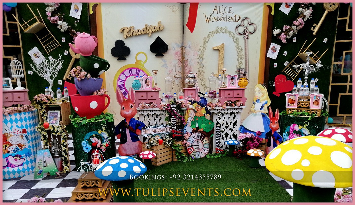 Alice in Wonderland Theme Birthday Party ideas in Pakistan (2)