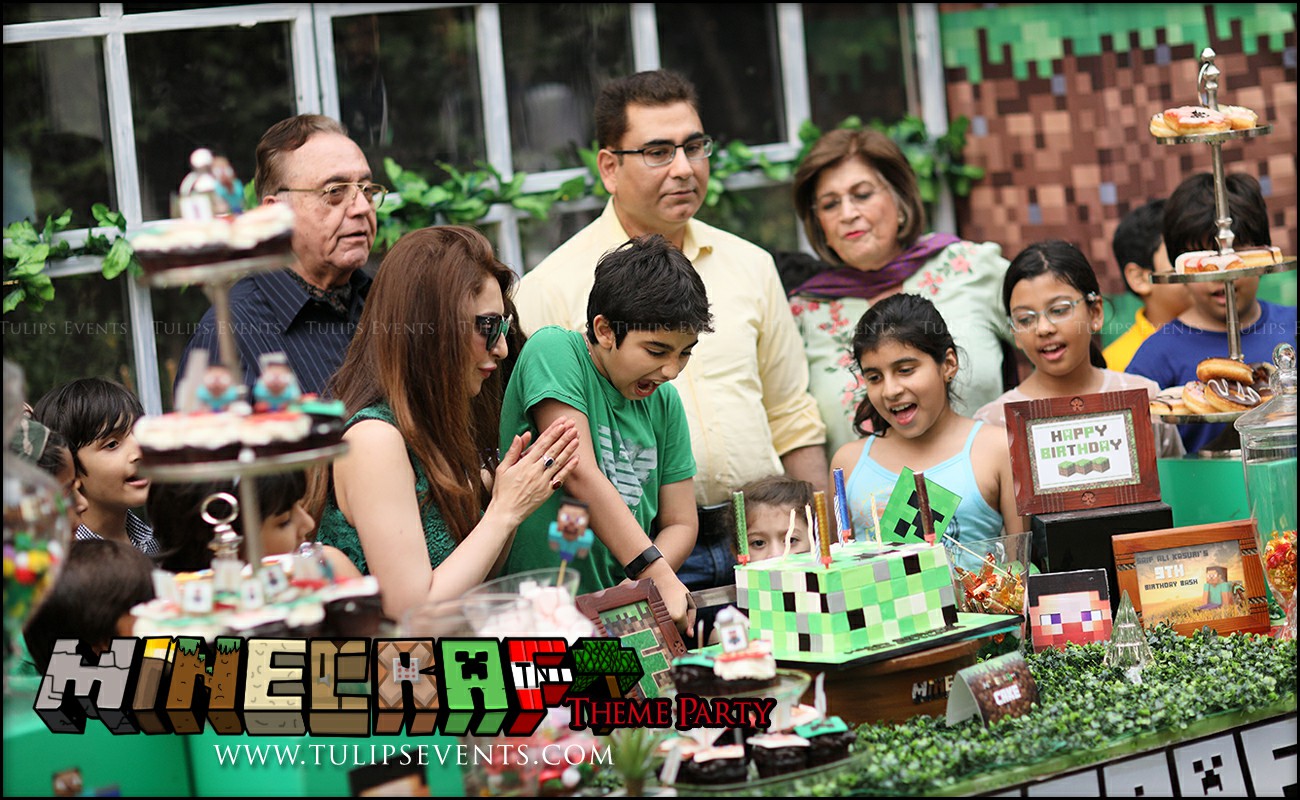 Minecraft Birthday Party Theme Decoration ideas in Pakistan (21)