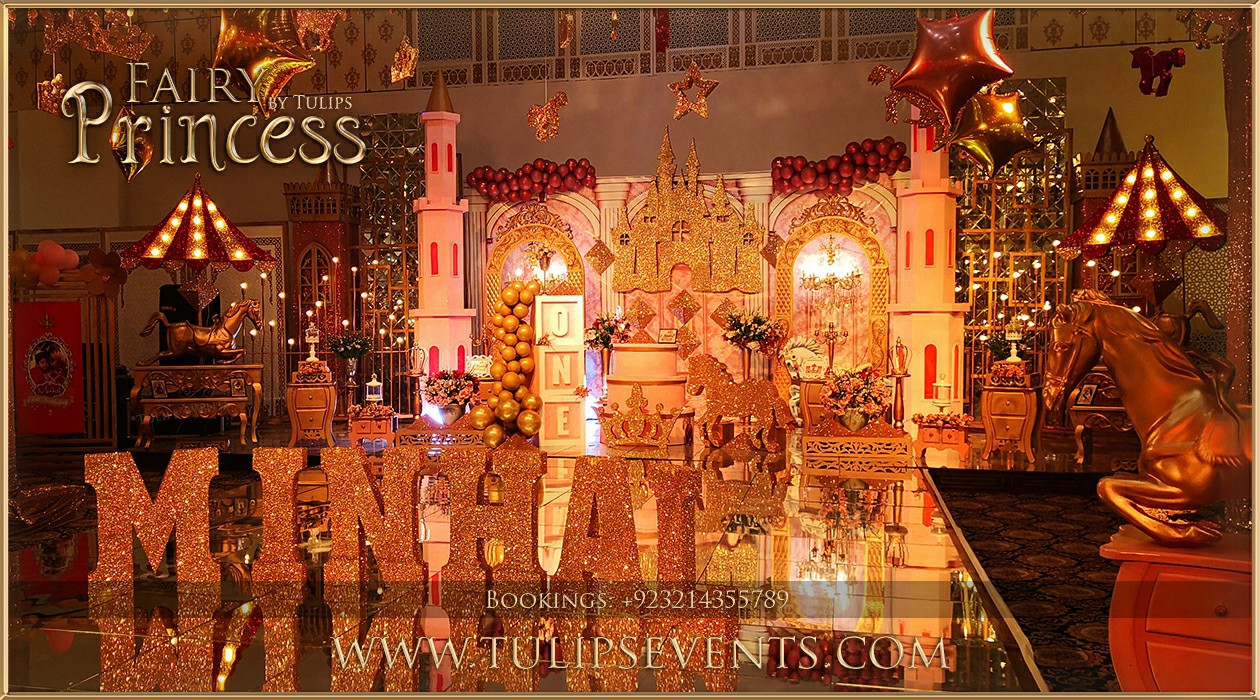 Royal Princess 1st Birthday decoration ideas in Pakistan (37)