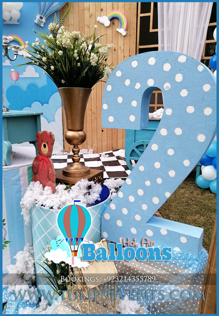 hot air balloon theme birthday party ideas in Pakistan (11)