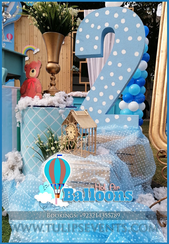 hot air balloon theme birthday party ideas in Pakistan (9)