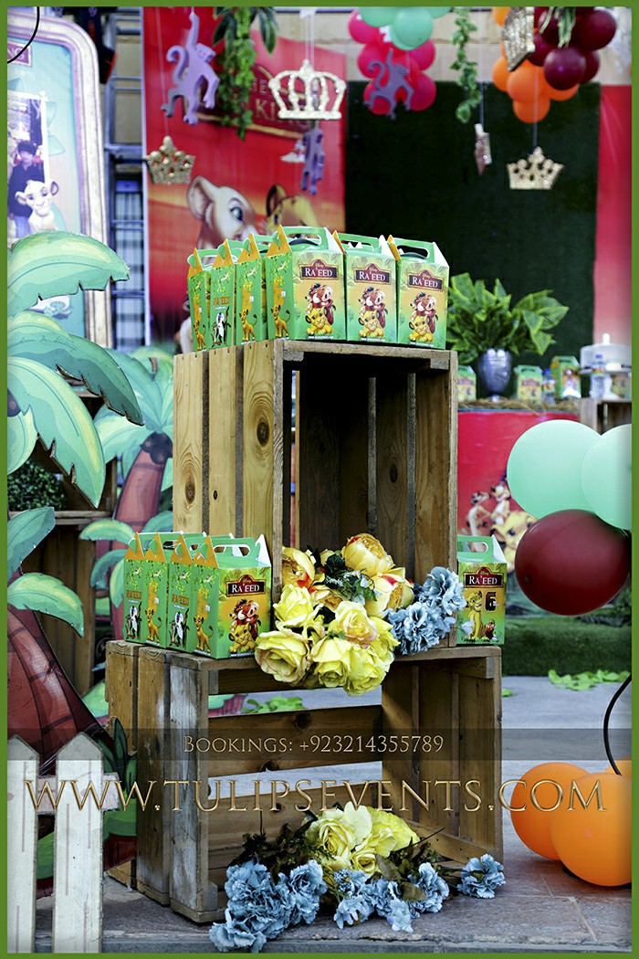 lion king theme party decorations ideas in Pakistan (16)