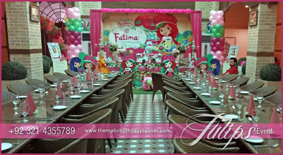 strawberry shortcake themed birthday party decor in Pakistan 15~1