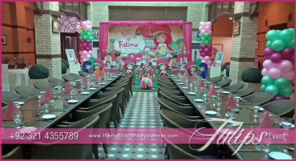 strawberry shortcake themed birthday party decor in Pakistan 53~1