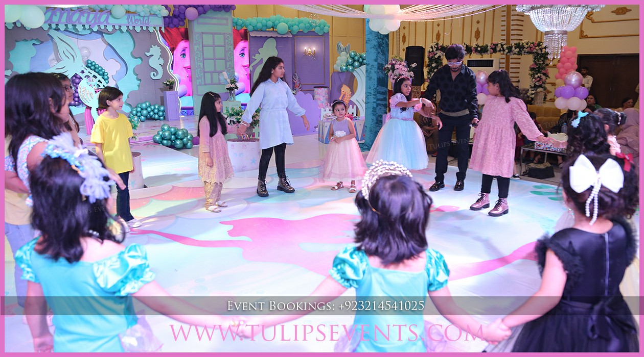 Mermaid Magic Theme Birthday Decorations in Pakistan (14)